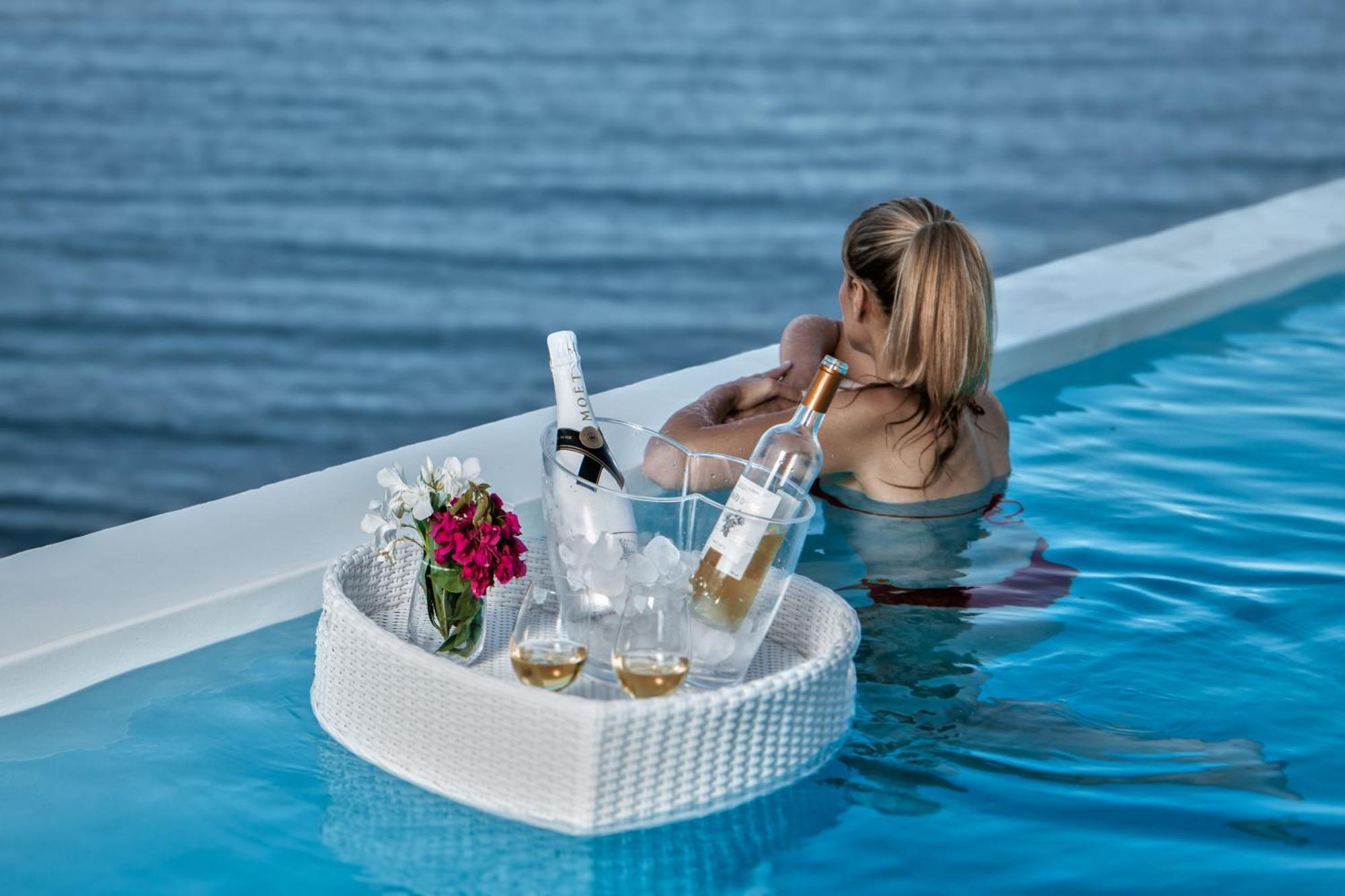 Golden Vista, Beachfront Suites By Explore Andros Exterior foto